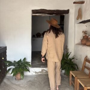 Camisa básica lino color tierra