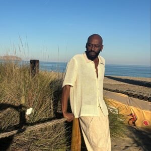 Camisa de rejilla de lino con cuello camisero